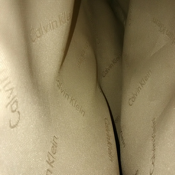 Handbag - Picture 5 of 8